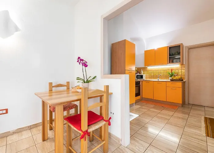 ベッド・アンド・ブレックファスト Bed And Breakfast Dorgali ドルガーリ