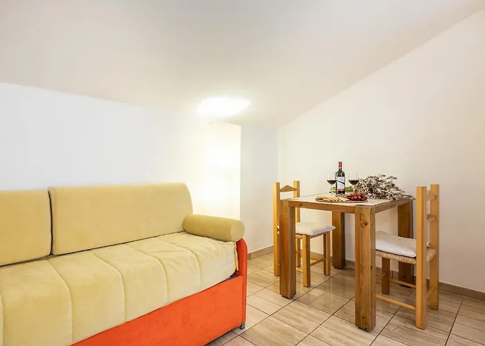 Bed And Breakfast Dorgali ドルガーリ